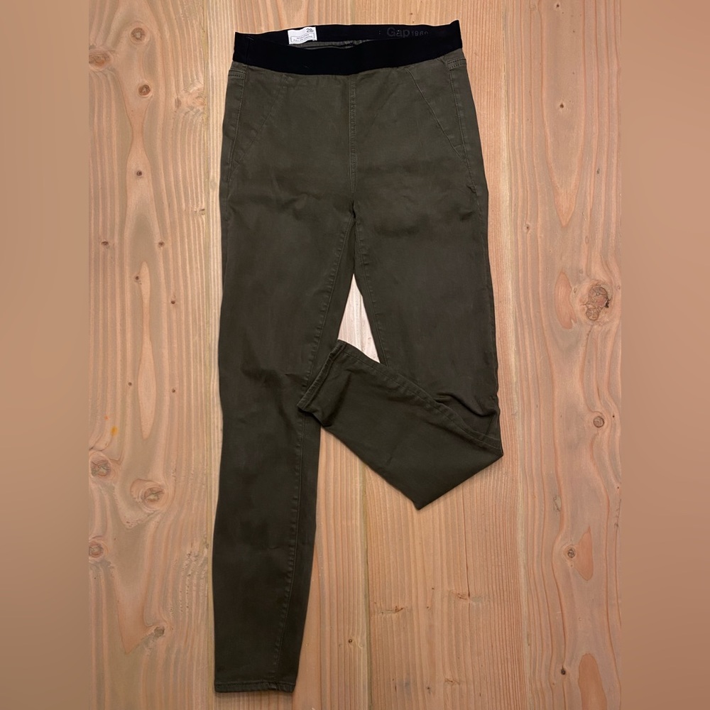 Gap Resolution Pull On Legging, Women’s 28 regular length, olive green